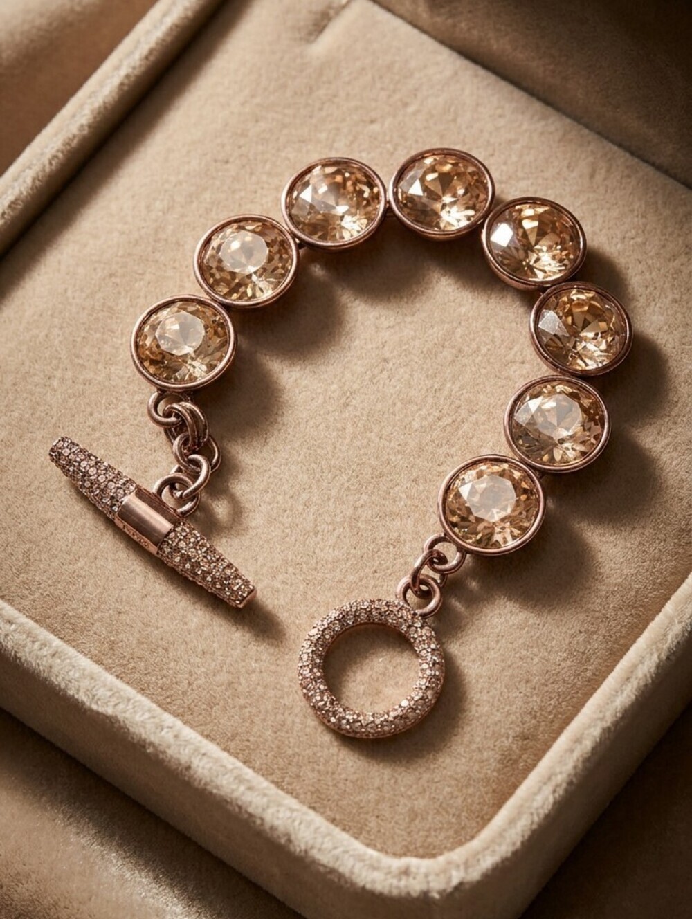 Juicy Couture Rose Gold Toggle Clasp Swavorski Crystal Link Bracelet - Picture 3 of 9